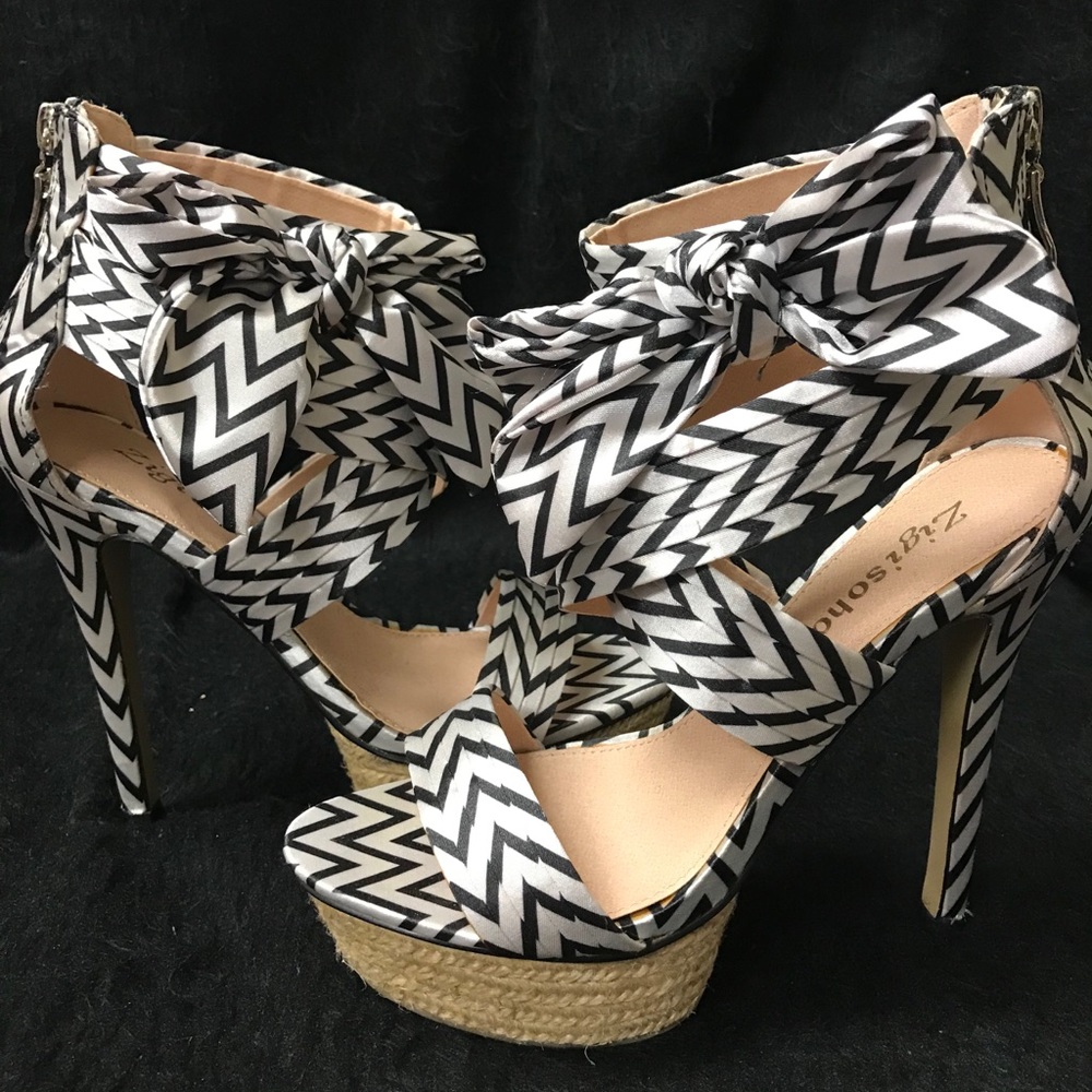 WOW 🤩 | Zigi Soho 4” Heels | Striking B&W & Bows